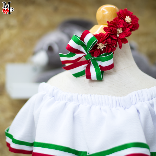 Conjunto típico Mexicano, Leotardo, falda de vuelos y accesorio para el pelo combinado