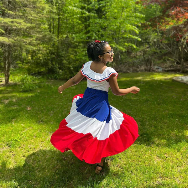 Conjunto típico Dominicano, Leotardo, falda de vuelos y accesorio para el pelo combinado. Disponible desde talla 12 meses hasta XXL de mujer